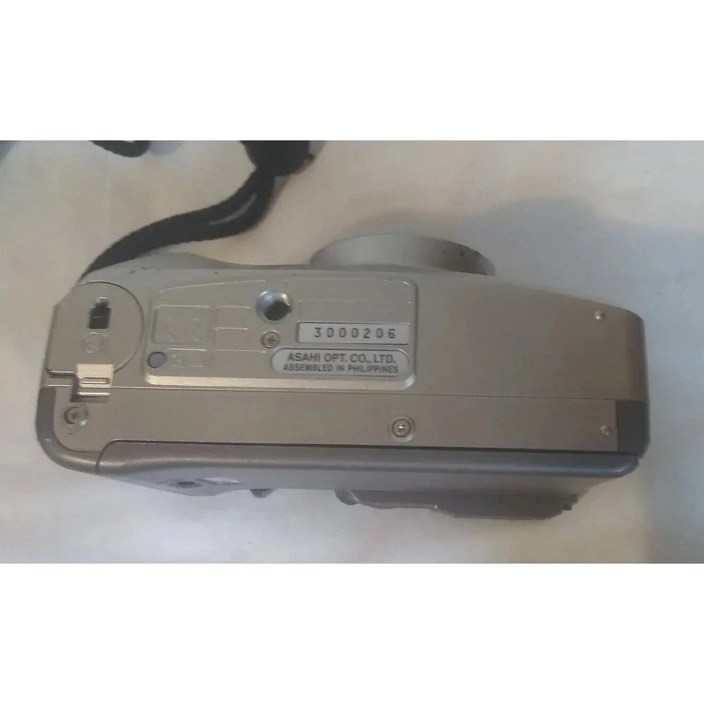 Pentax IQZoom 130M‎ MultiAF Point Shoot 38-130mm Silver UNTESTED PARTS REPAIR
